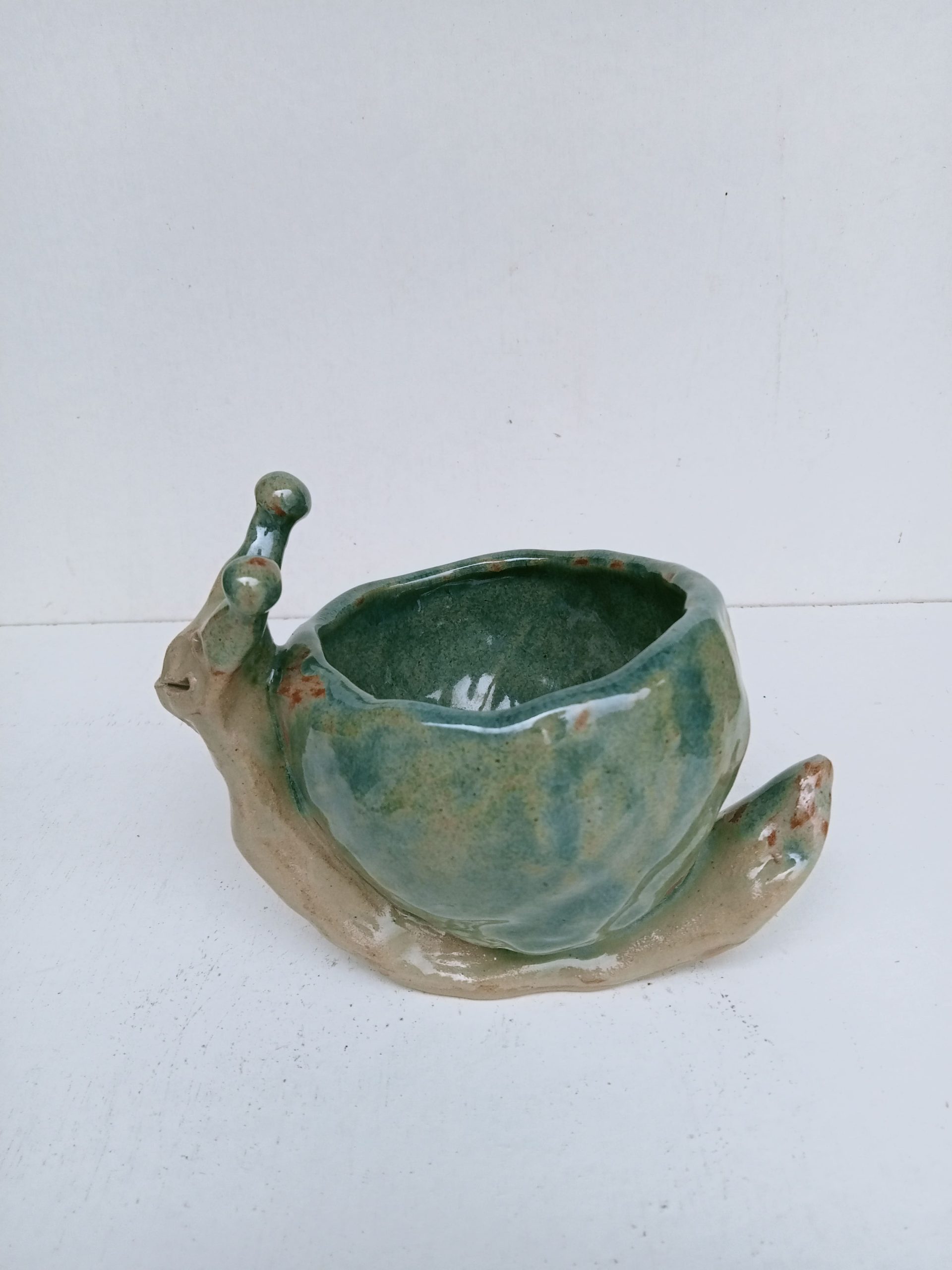 vide poche en forme d'escargot